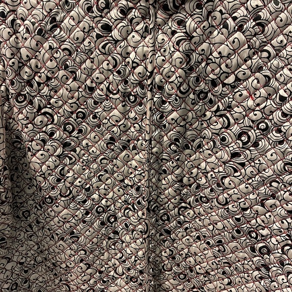 Chico’s Size 2 - Reversible Quilted Lightweight Jacket - Red, White, Black $129 - Picture 9 of 12